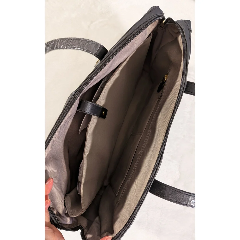 2017 A New Day Chic Laptop Shoulder Bag In Black